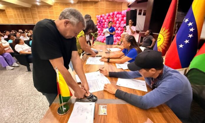 Comunidades Títulos de tierra