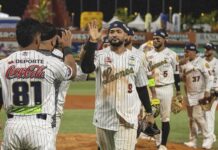LVBP: Relevo del Magallanes no pudo con los Leones del Caracas perdiendo 10 a 1 Leones del Caracas