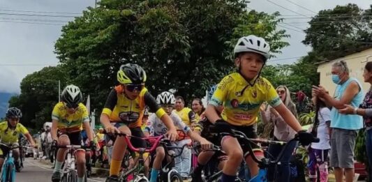Giro Andino Internacional Menor