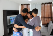 Familias afectadas por doble terremoto son prioridad para el Estado venezolano