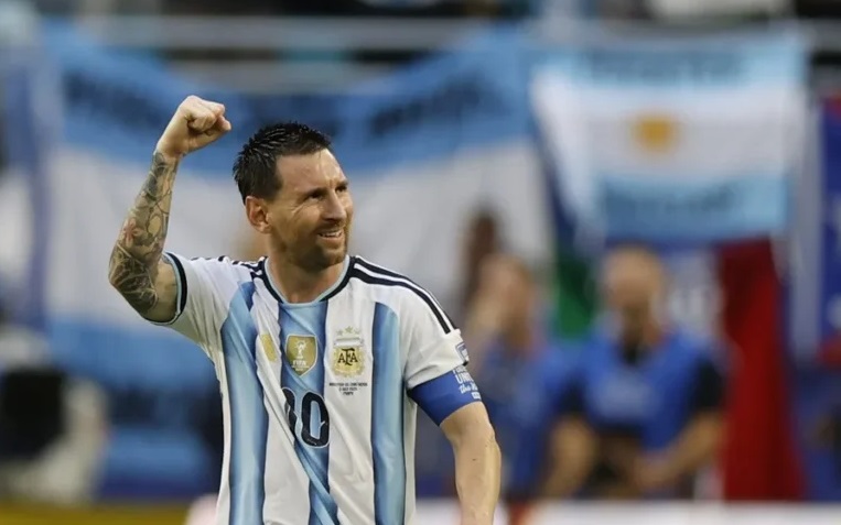 Lionel Messi Lionel Messi