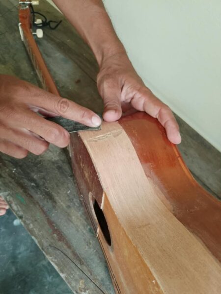 Luthier Juan José Nieves-reparación de cuatro
