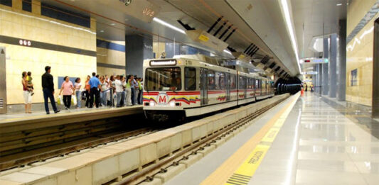 Ajustan pasaje del Metro de Valencia