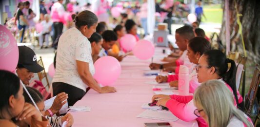 Valencia: Jornada Rosa atendió a mas de mil mujeres en CAI Carabobo