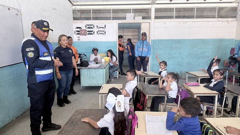 Plan "Mi Colegio, mi Zona Segura" llega a la U.E. Bejuma en Valencia mi colegio, mi zona segura