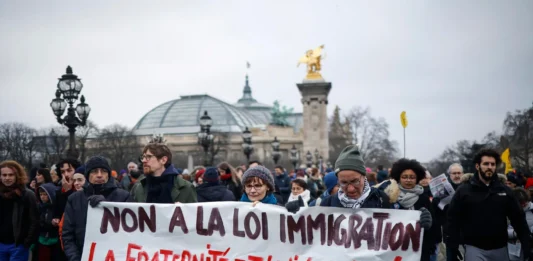 Manifestaciones en Francia impulsan este fin de semana en más de 80 ciudades
