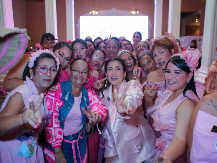 Desfile Rosa en Carabobo: Moda Ecológica y Lucha Contra el Cáncer desfile rosa carabobo