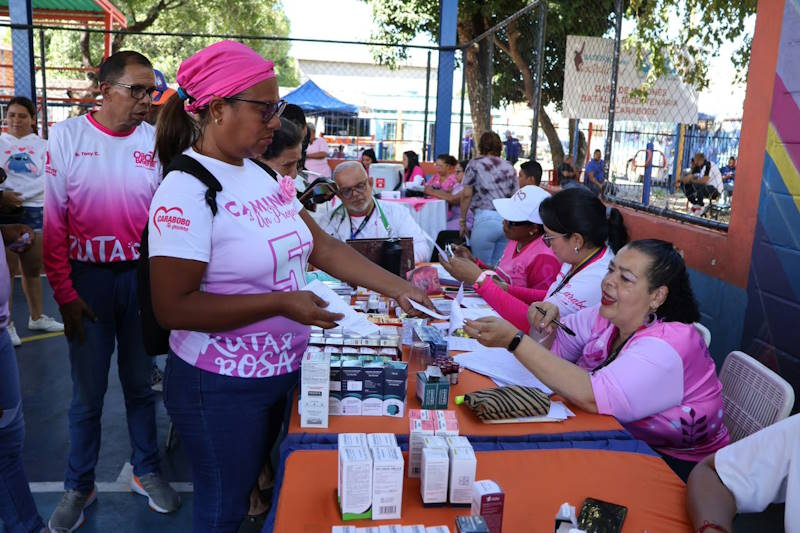 Ruta Rosa ofrece atención médica gratuita en Tocuyito y Valencia ruta rosa
