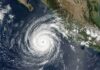 Huracán Simón se aproxima a México